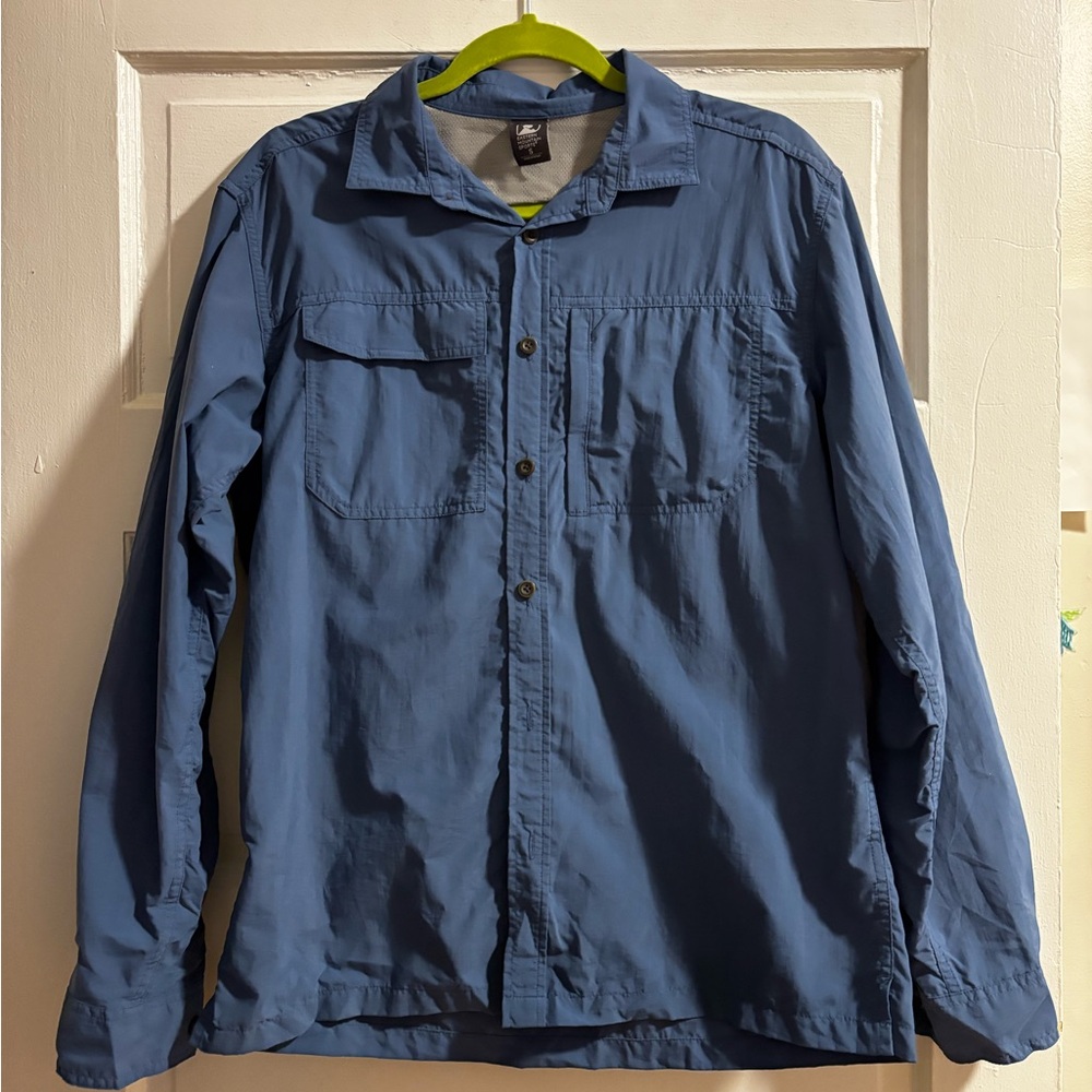 Eastern Mountain Sport Outdoor style Button-Up shirt - Men’s size small